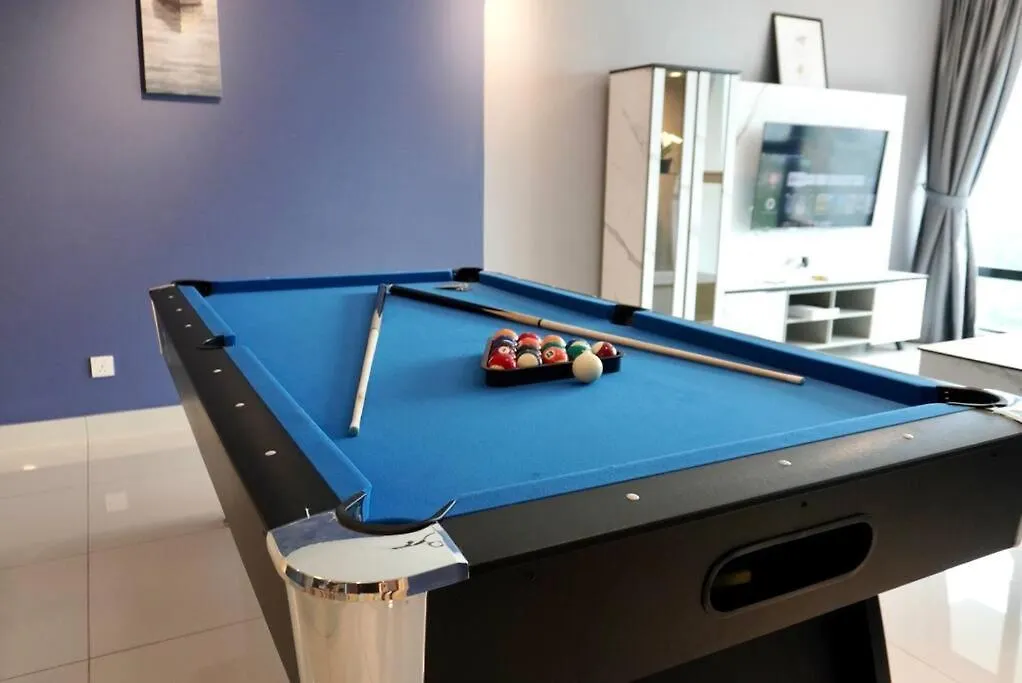 Midvalley Mosaic3Br Pooltable Bathtub By Our Stay Johor Bahru